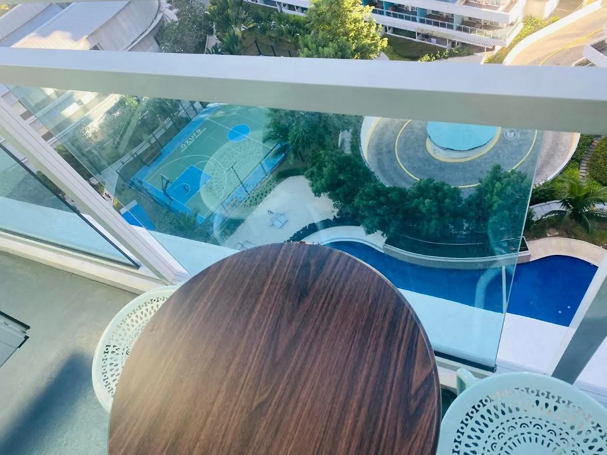 Azure Urban Residence A10 Near Airport And Sm Bicutan+ Free Wifi Manila 0*,  Philippines