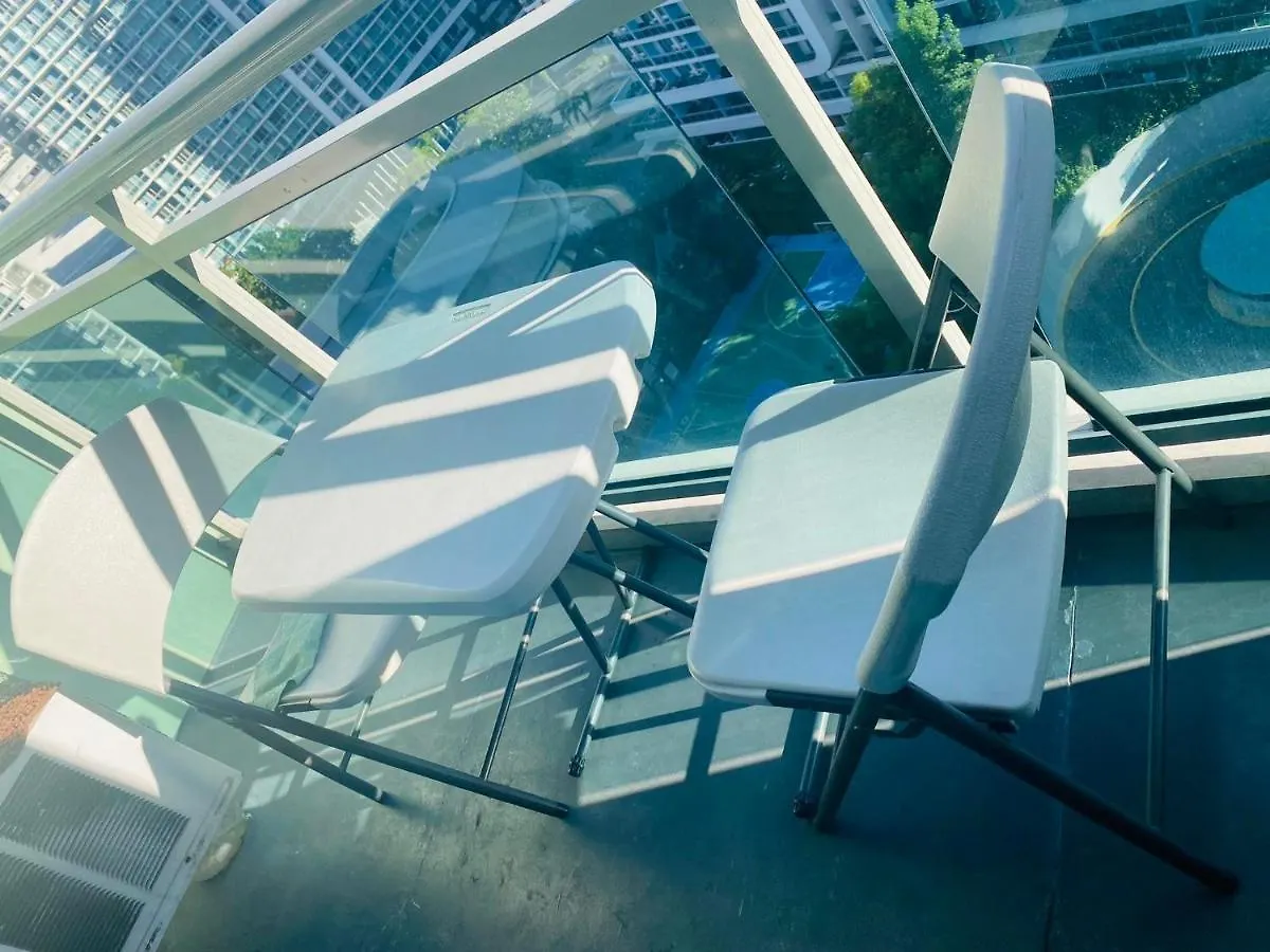 Azure Urban Residence A10 Near Airport And Sm Bicutan+ Free Wifi Manila Apartment